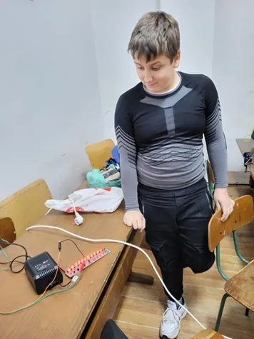 Copii participând la Electronică / Tehnologii